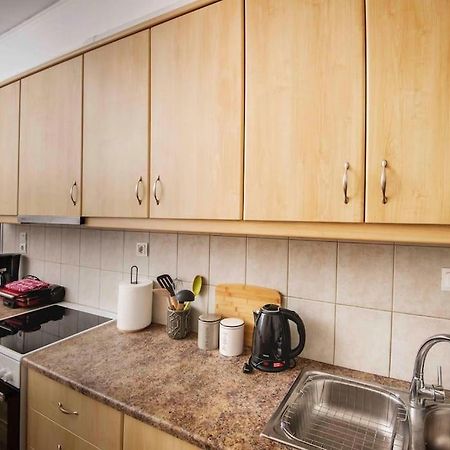 Lovely,Central, Spacious 2-Bedrooms Apartment Piraeus Buitenkant foto