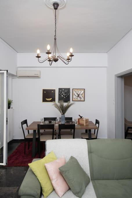 Lovely,Central, Spacious 2-Bedrooms Apartment Piraeus Buitenkant foto