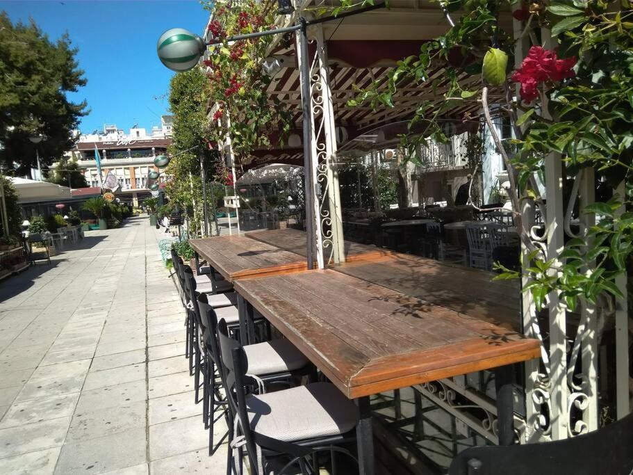 Lovely,Central, Spacious 2-Bedrooms Apartment Piraeus Buitenkant foto