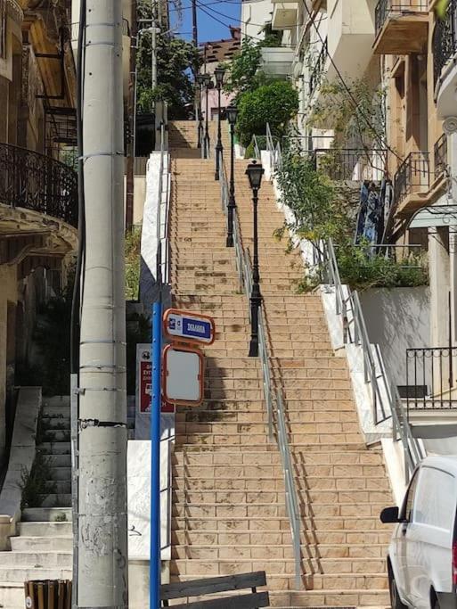 Lovely,Central, Spacious 2-Bedrooms Apartment Piraeus Buitenkant foto
